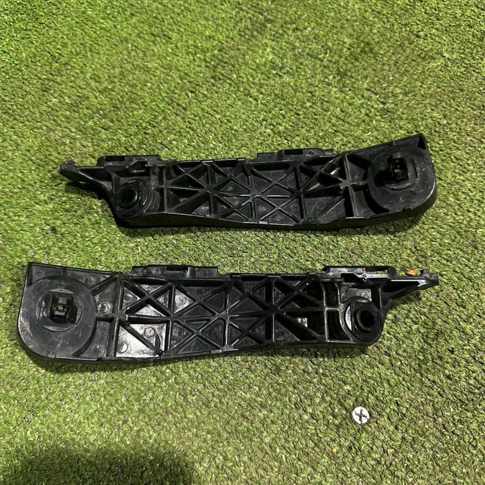 Крипленип Toyota Rav4