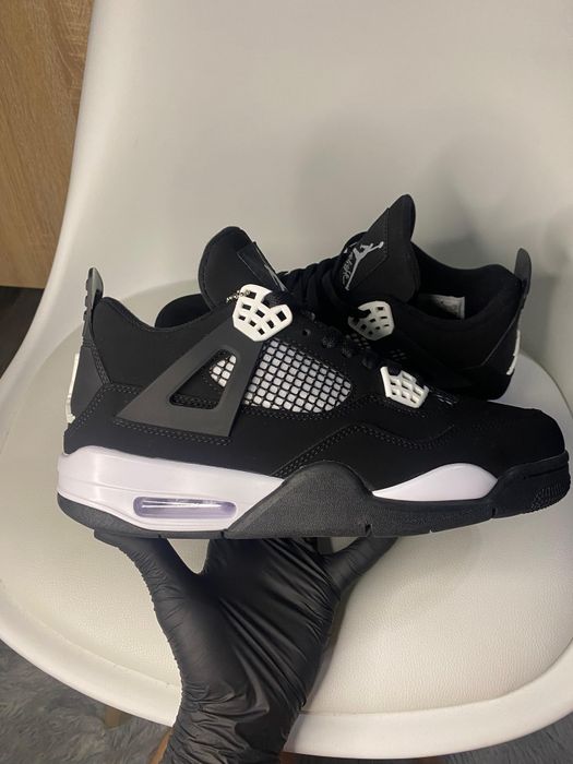 Jordan 4 White Thunder