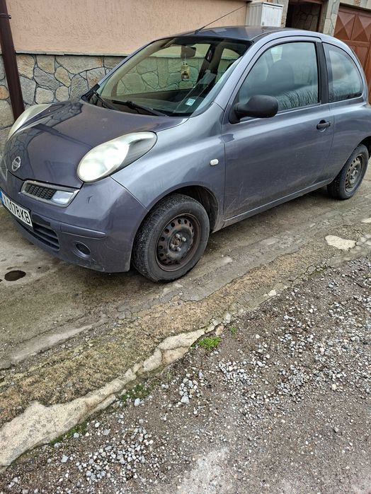 Продавам Нисан Микра 2009 за 1500 евро,бензин.