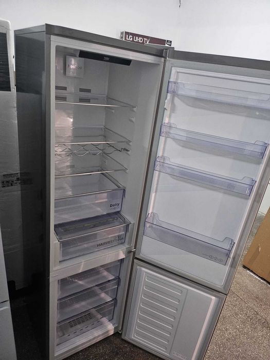 Frigider BEKO B5RCNA406HXB3, No Frost AeroFlow, HarvestFresh 355 l, H 203.5 cm argintiu!