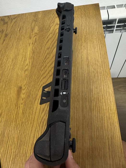 MSI Claw 8 AI+ гейминг конзола