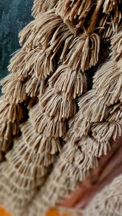 Пухена бутикова връхна дреха S размер