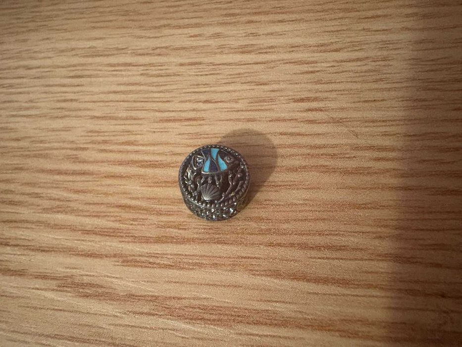 Vand talismane Pandora