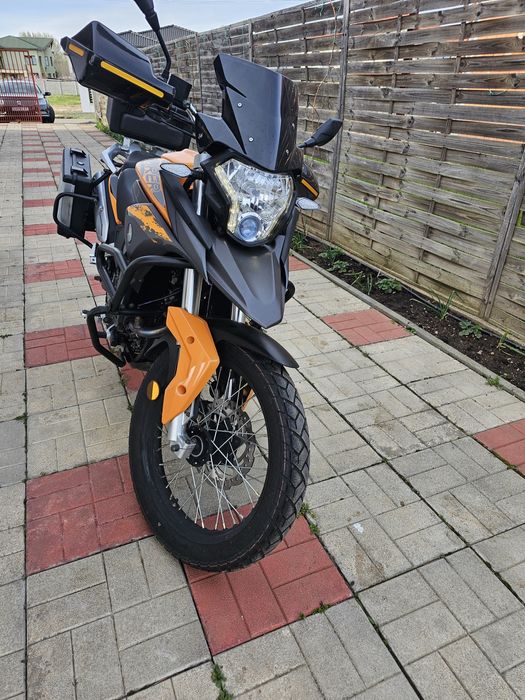 Motocicleta Romet adv 250