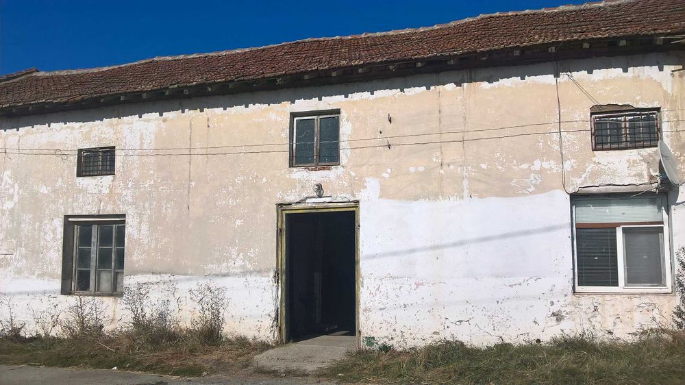 Продава се Промишлена сграда в Генерал Тошево - 2000 кв.м за 25 €/кв.м - Снимка #2