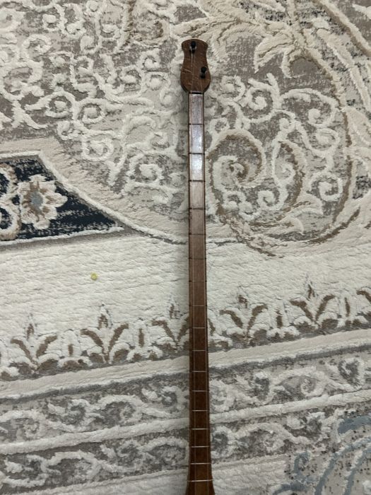 Домбыра сатылады