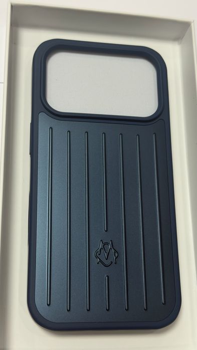 RIMOWA Aluminium Case за iPhone 17 Pro / 17 Pro Max | Луксозен алуминиев кейс | Нов