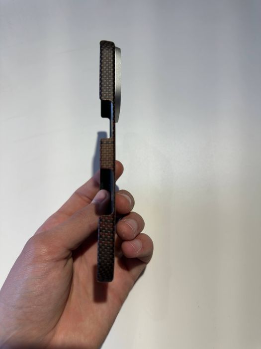 PITAKA IP 14,15,16 Pro larga