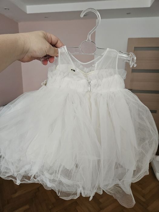 Rochie botez bebe 3 luni alba din tulle stil mireasa