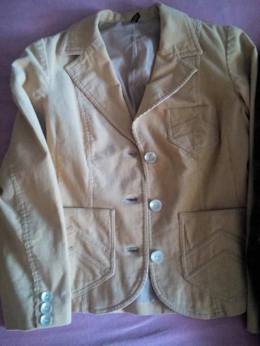 Две елегантни дамски сака