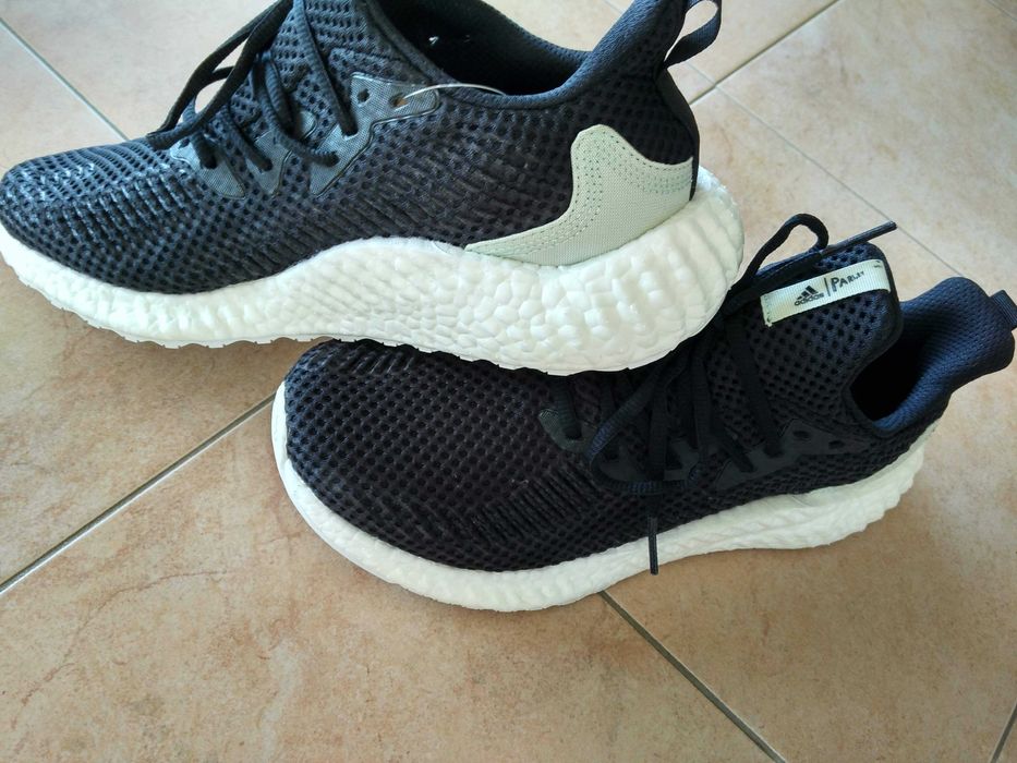 Дамски адидас Газел, Terrex, NMD, Samoa, aSTM, У/Б, Stan, Суперстар.