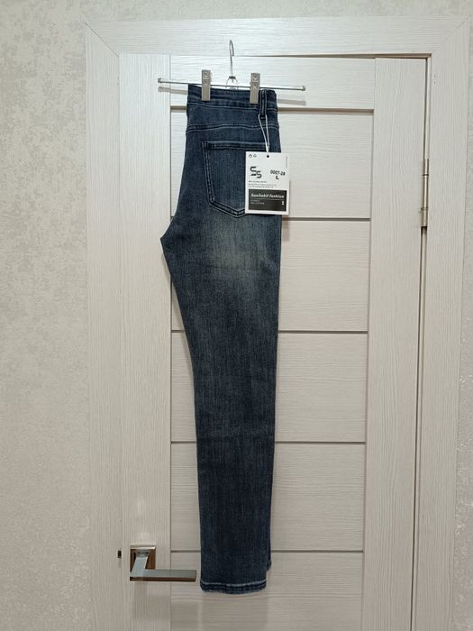 Новые женские джинсы