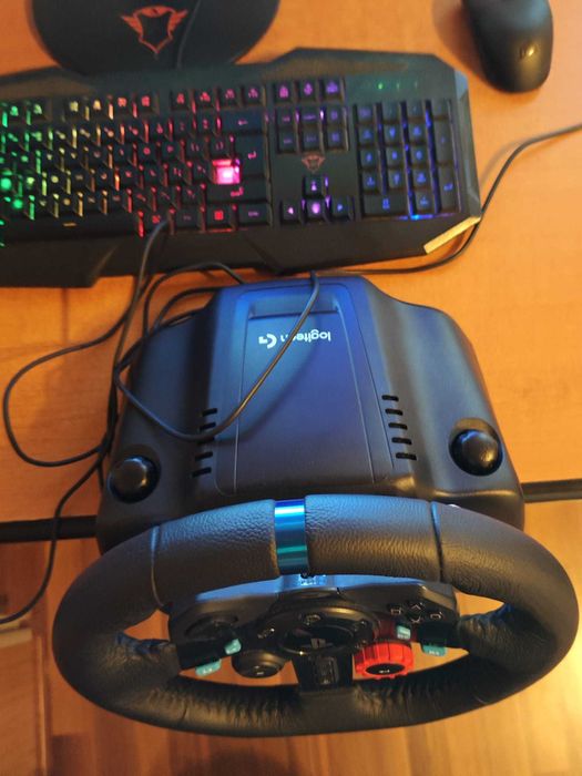 Volan Gaming Logitech G29 + Schimbator