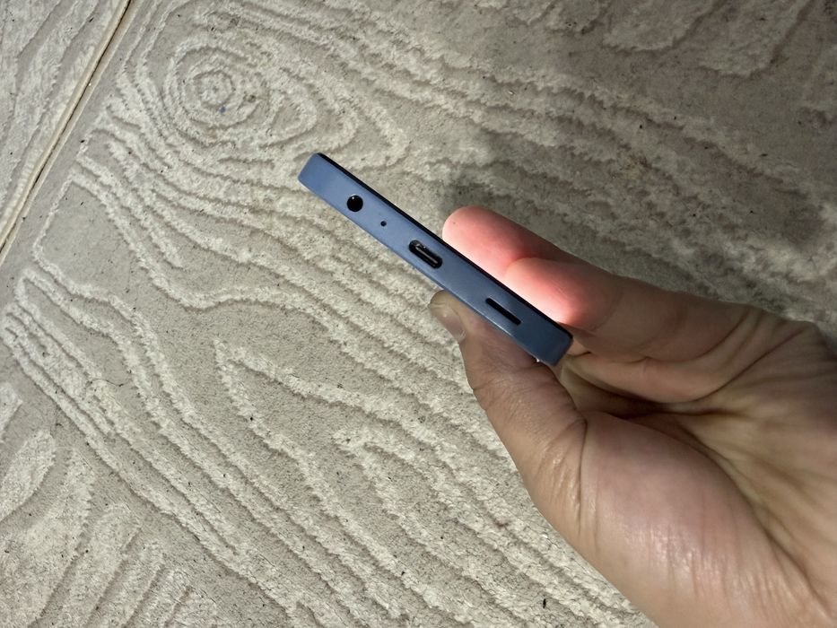 Samsung A15 holati yaxshi pamiti 128Gb ekrani orginal