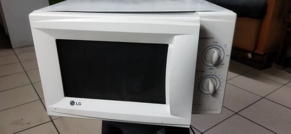 Продам микроволновку LG