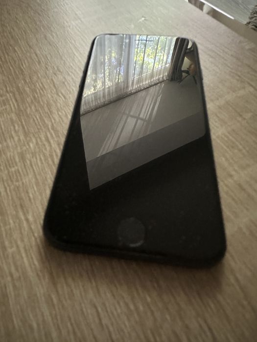 Vand iPhone 7, 128GB