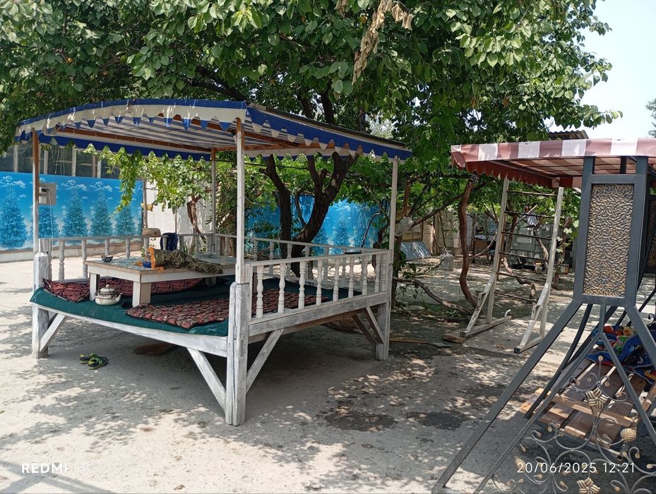 Banner, tent, soya setka, reklama va basseyn ashibka xizmatlari mavjud