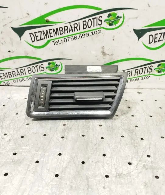 Grila ventilatie bord dreapta Seat Toledo 2014 1.2 TSI MT (105 hp)
