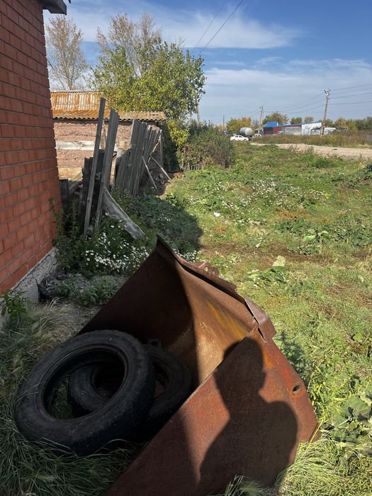 Трактор юмз-6.