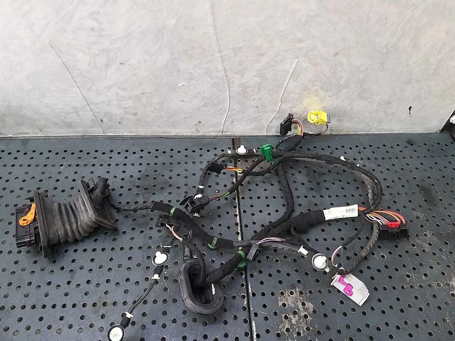 Instalatie electrica usa dreapta fata vw golf 6 plus 5m1971121aq