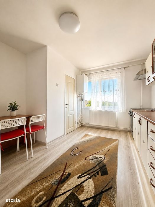 Apartament 2 camere, decomandat, 72 mp utili, zona Tractorul!