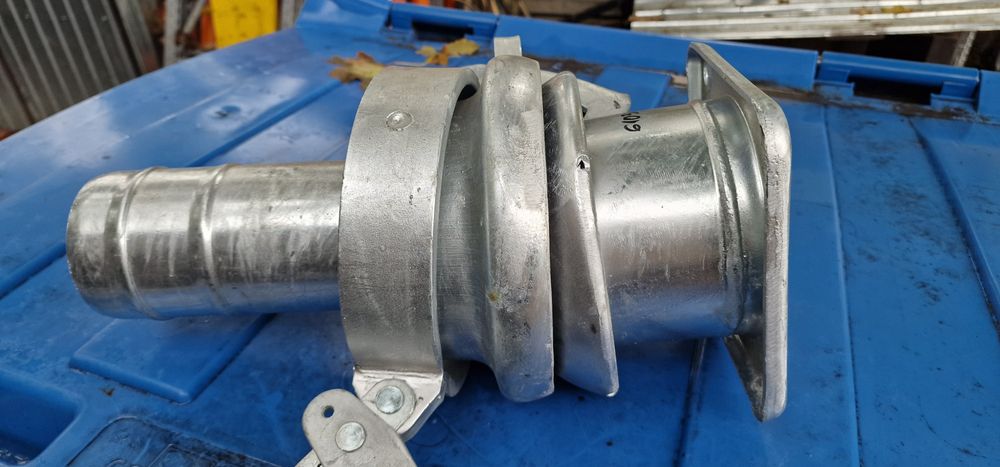 Mufa vidanja 6 toli cu flansa redusă cu ieșire struț mama 4 toli impor