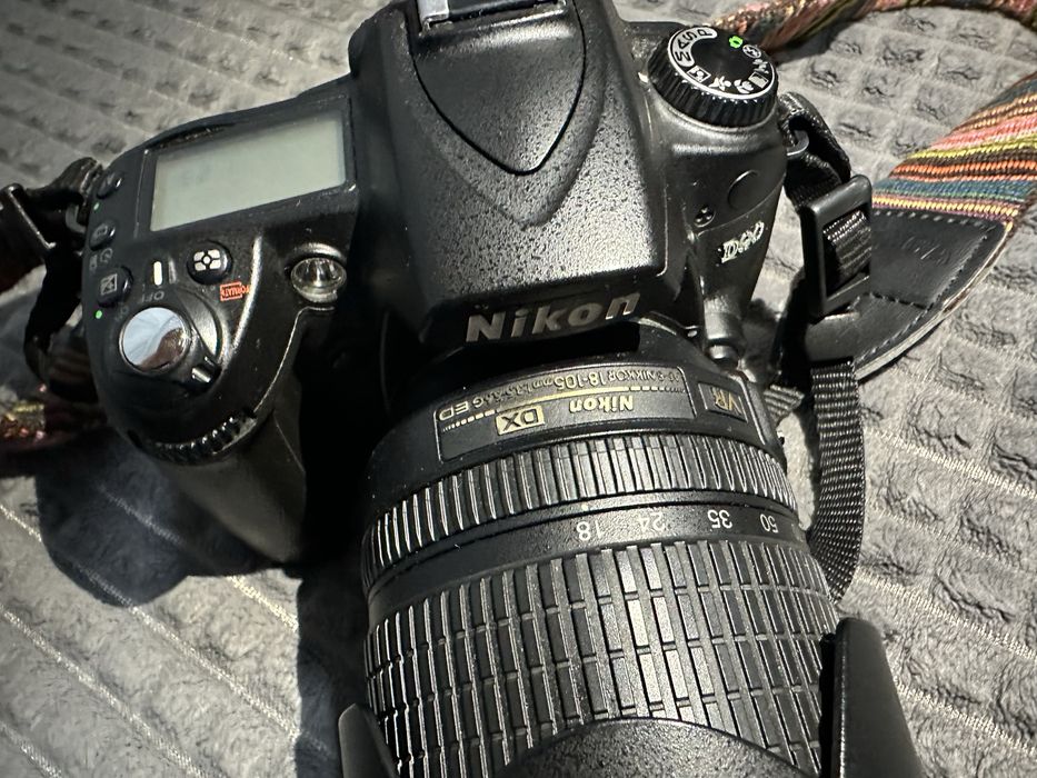 Продавам NIKON D90