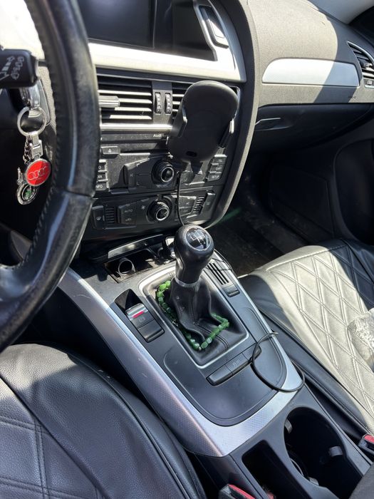 Audi a4 b8 2012 170ks