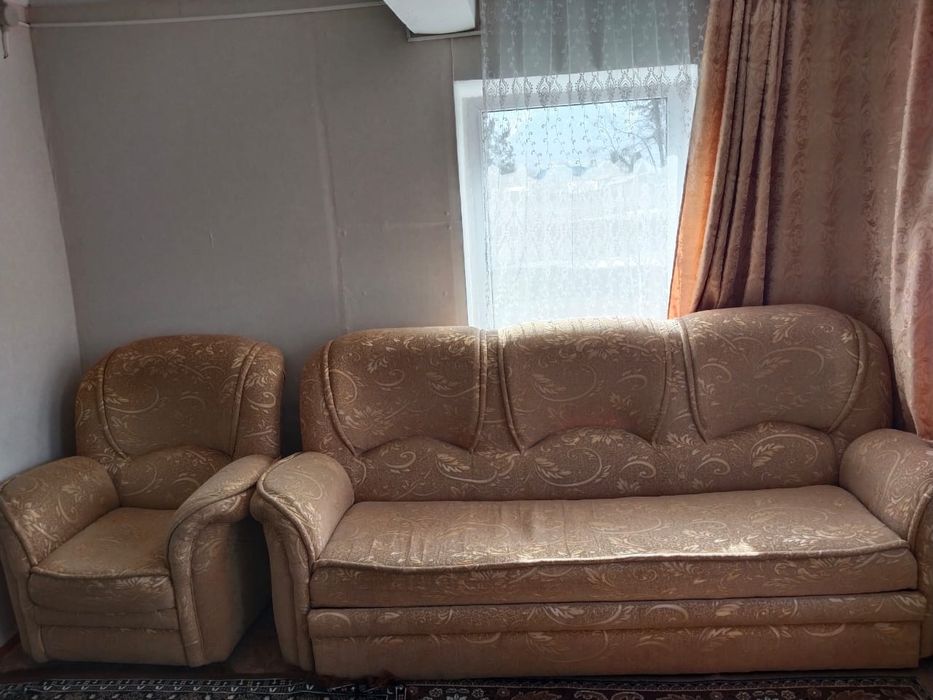 Продаю диван и кресла