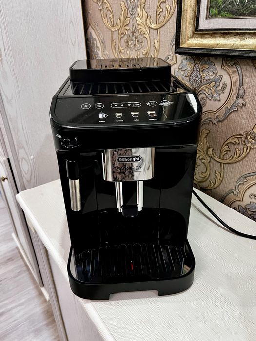 Кофемашина DeLonghi