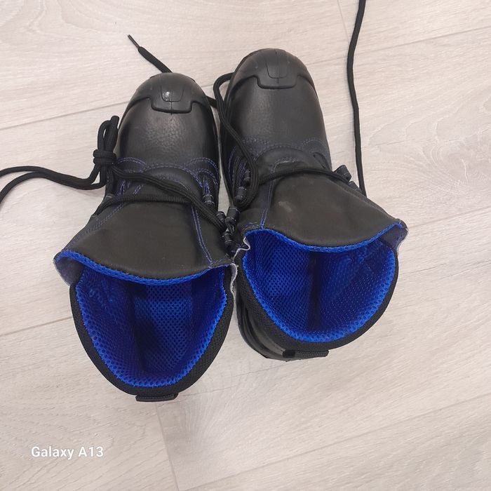 Продоется спецобувь размер 41