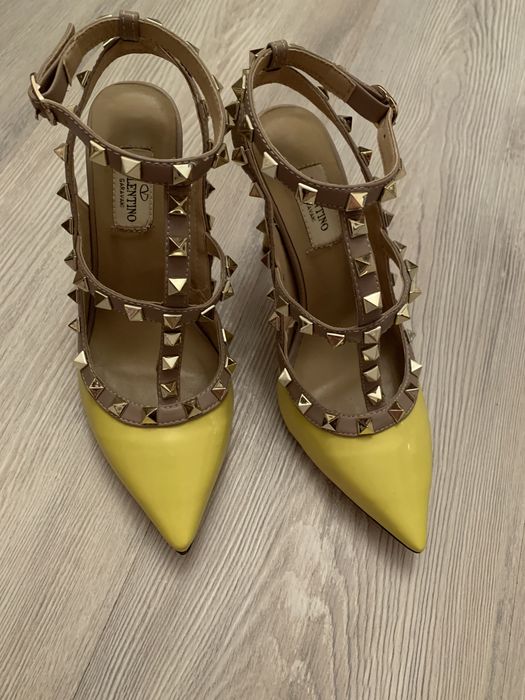 Босоножки Valentino