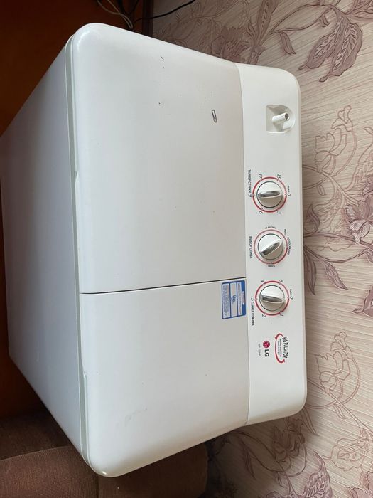 Продам стиральную машинку