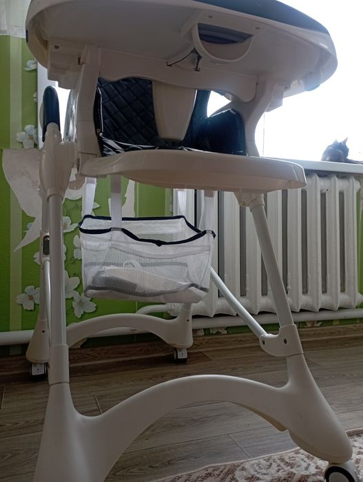 Продам стульчик для кормления