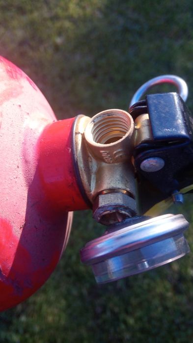 пожарогасител автомобилен