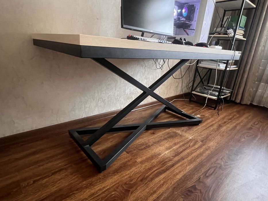 офисный стол butterfly в ситле loft