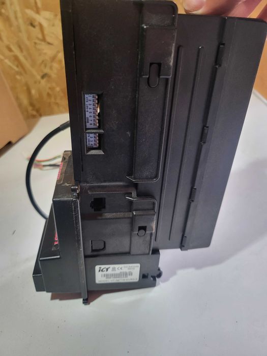 Cititor de bancnote ict v7 cu depozitare 450 ron