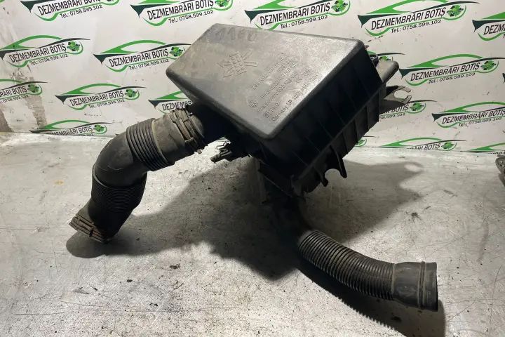 Tubulatura admisie aer Nissan Almera 2002 1.5 MT (90 hp)