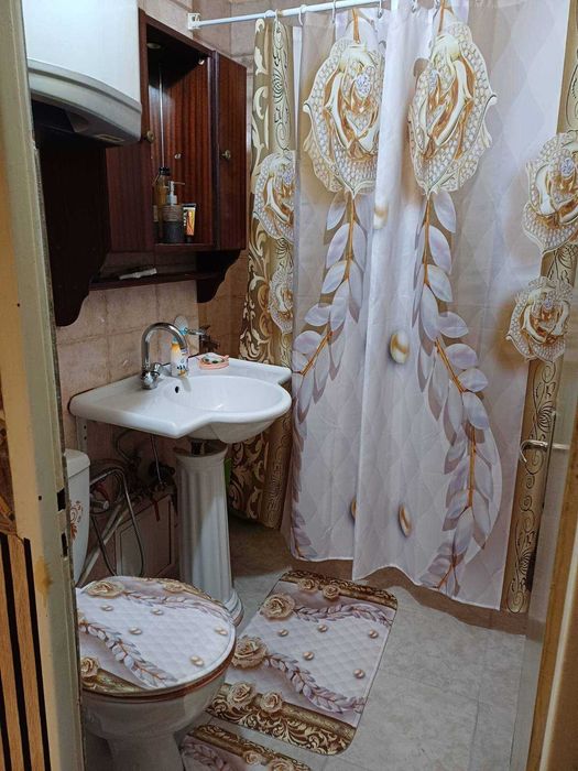 Продава се Тристаен апартамент в София, Разсадника - 84 кв.м за 2209 €/кв.м - Снимка #9