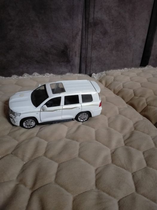 Продам железные игрушки