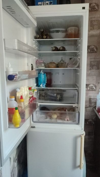 Продам холодильник samsung