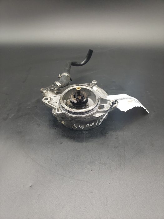 Pompa vacuum Audi A6 2008 3.0 TDI CAP 057145100AF