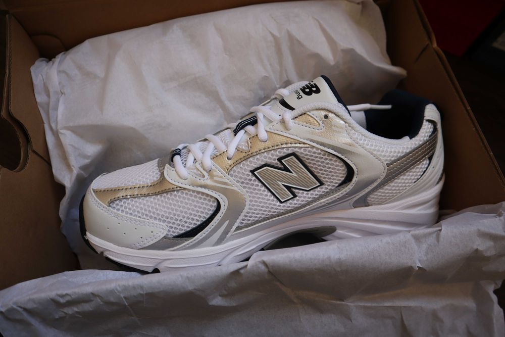 Кроссовки New Balance 530 Unisex EUR 43, 44