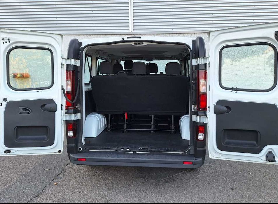 RENAULT Trafic 2016 — imagine 3