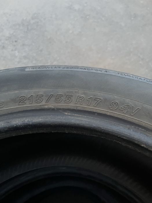 Продам резину 215/55r17