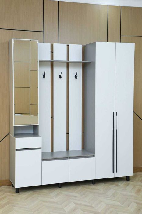 Прихожая со склада