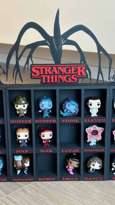 Поставка за фигурките на Stranger Things (Странни неща)!