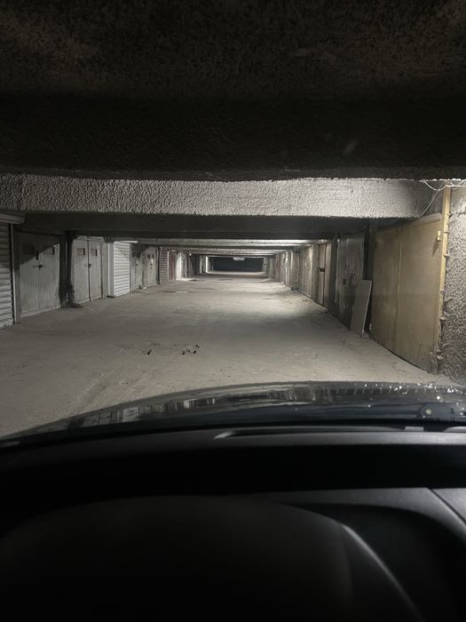 Дава се под наем Гараж / Паркомясто в София, Лозенец - 20 кв.м за 153 € - Снимка #4