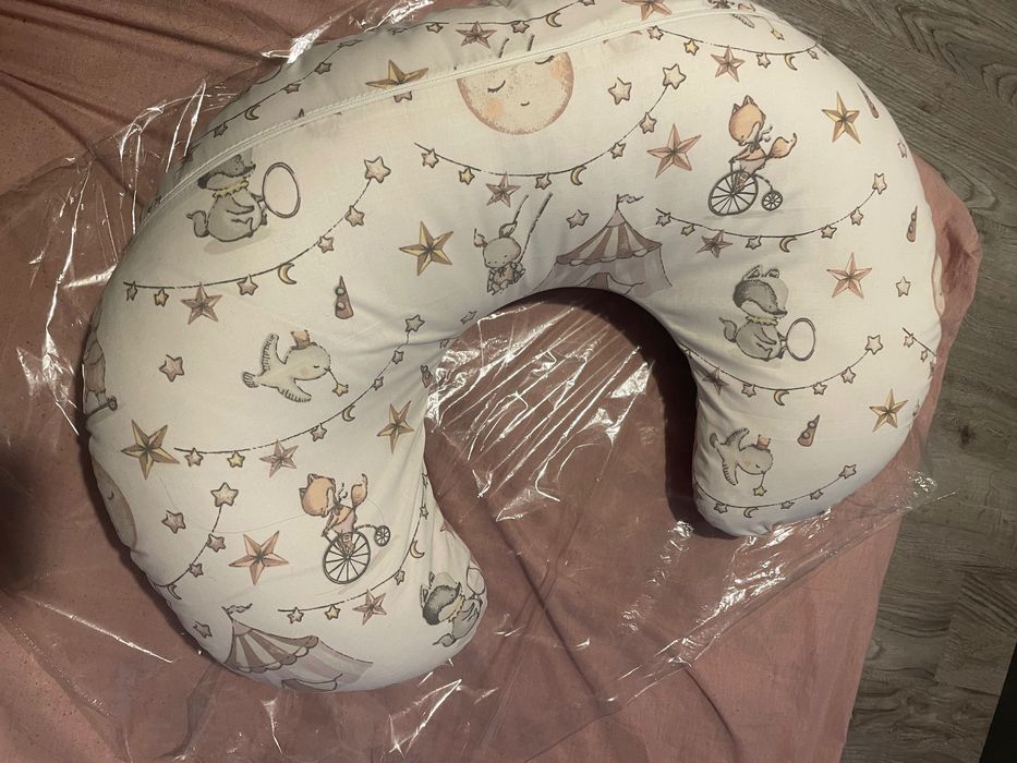 Възглавница за кърмене Jukki