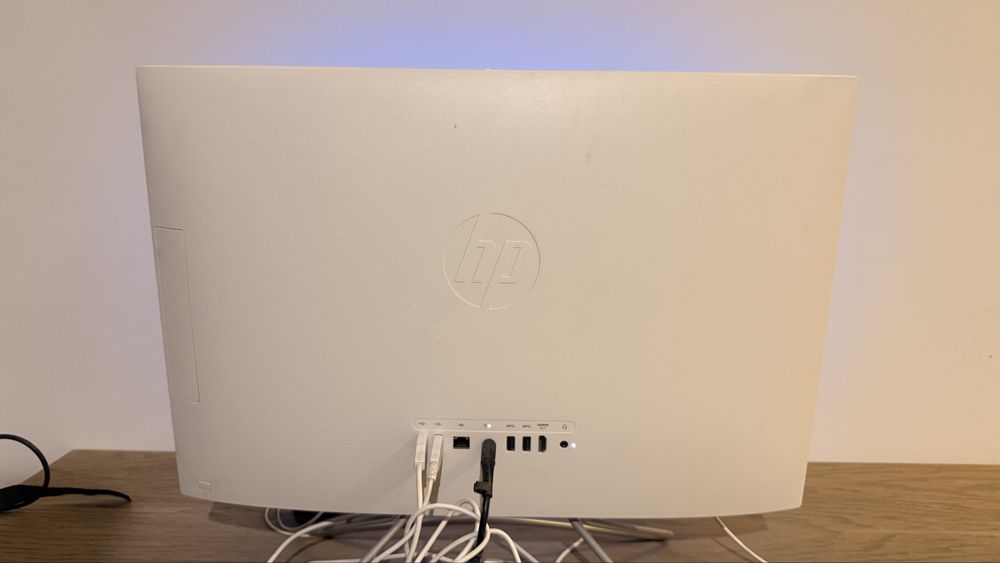 Моноблок HP 24” i5-9400T 8GB
